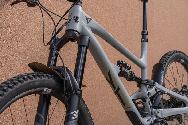 YT CAPRA CORE 2 MX I TOP STAV
