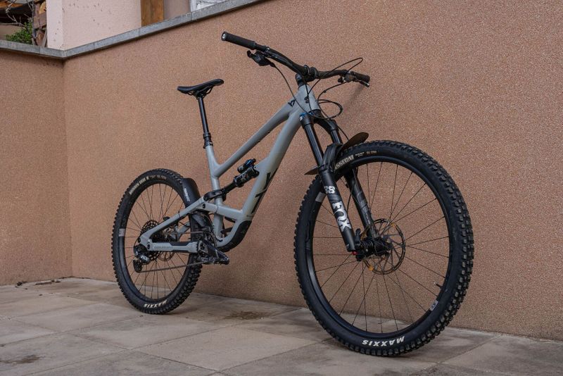 YT CAPRA CORE 2 MX I TOP STAV