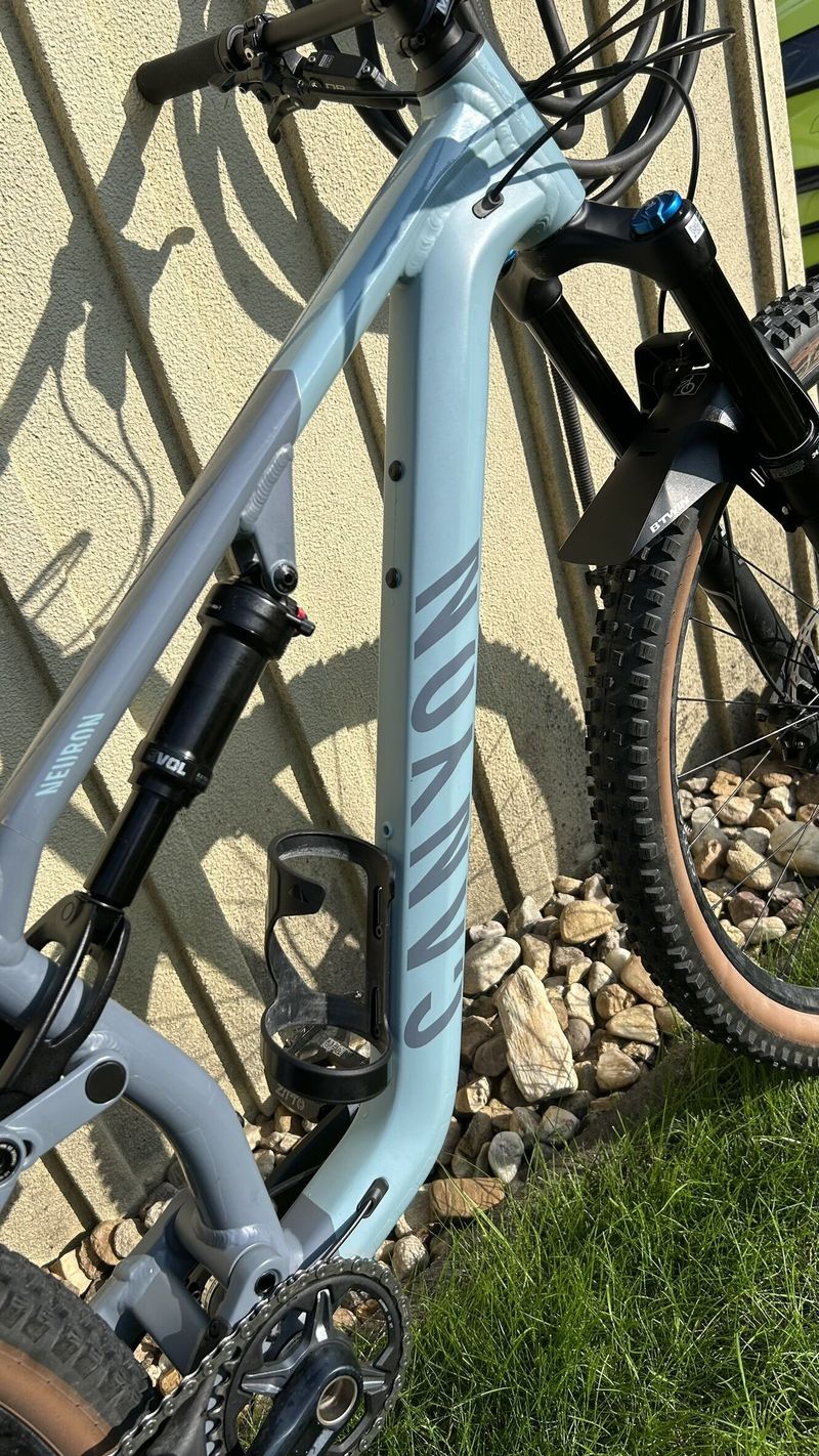 Canyon Neuron 6 (2023) - velikost M (stále v záruce)