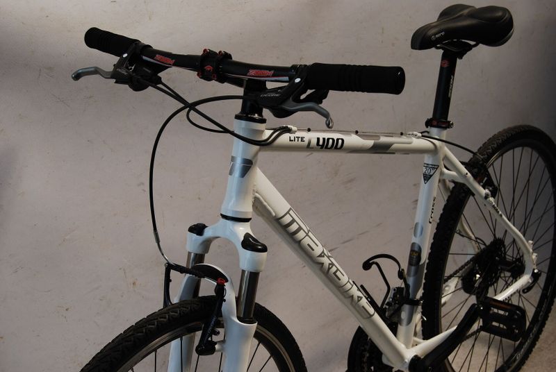 Krosové kolo Maxbike C400