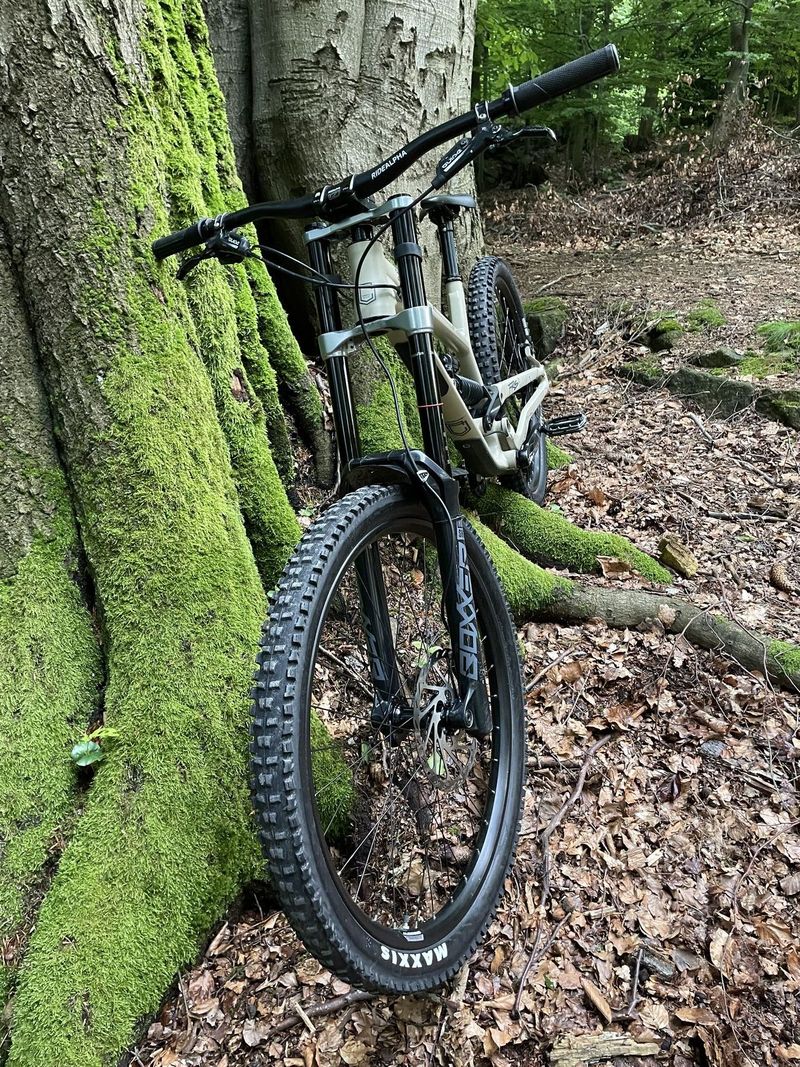 Commencal furious 