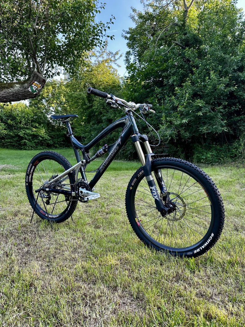Santa Cruz Nomad 1. Generace