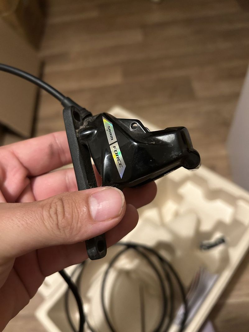Brzdy/řazení SRAM Force AXS D2