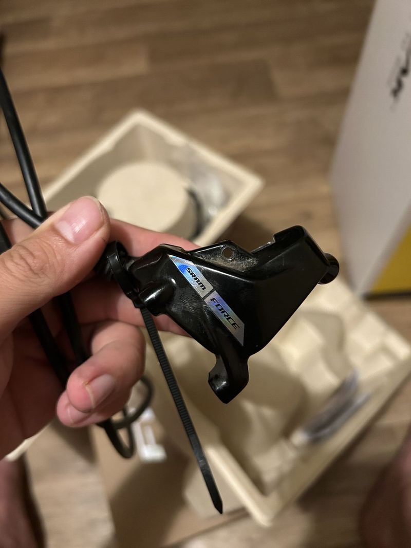 Brzdy/řazení SRAM Force AXS D2