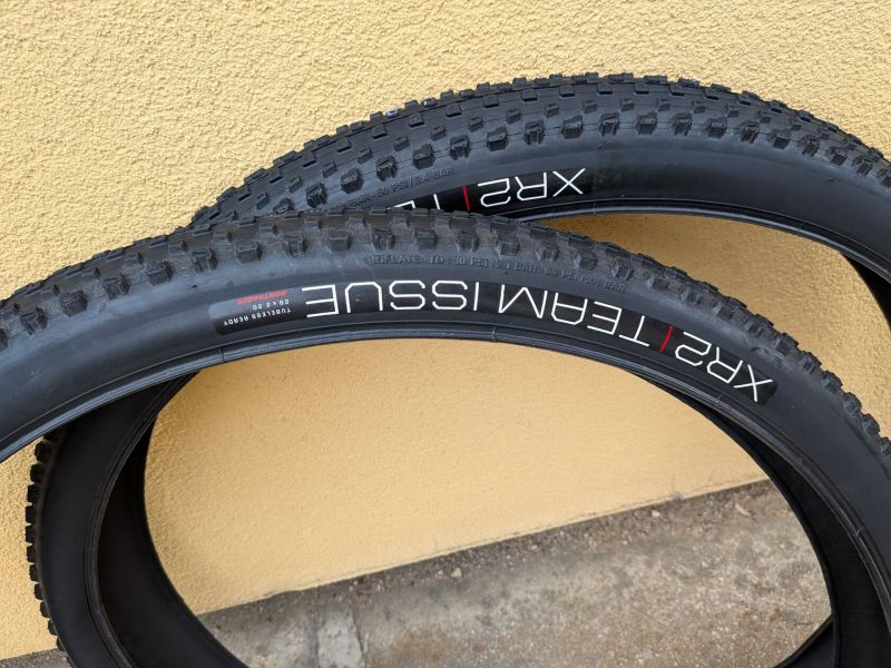 pláště Bontrager XR2 Team Issue TLR 29x2.20"