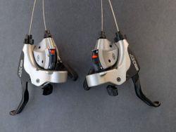 řazení a brzdové páky Shimano Deore XT