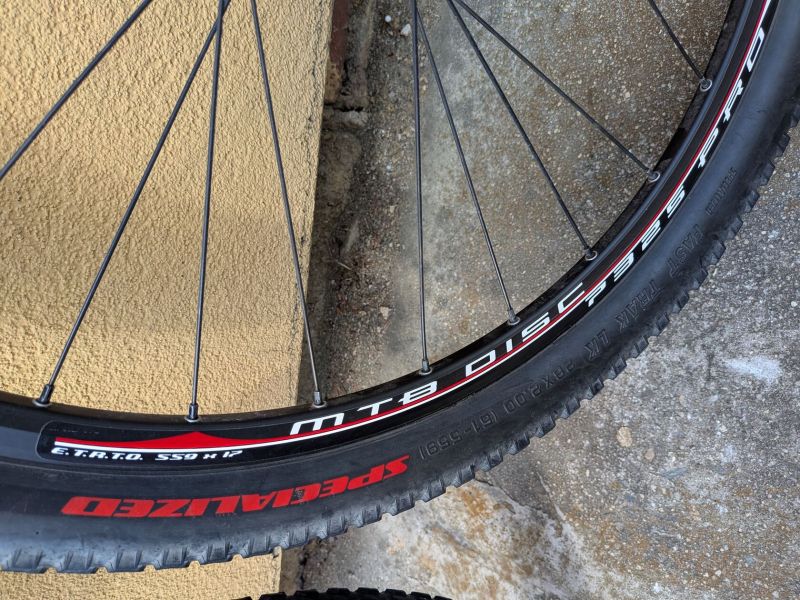 zapletená kola DT Swiss X1800 26"