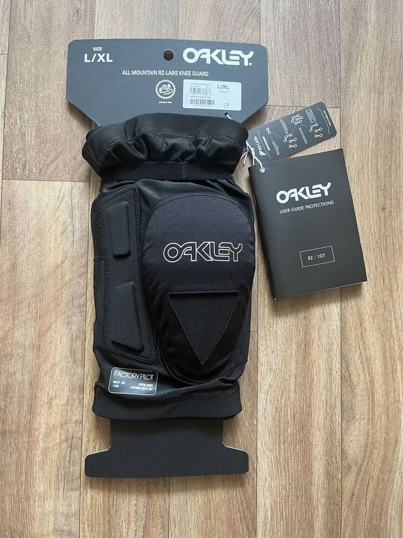 chranice kolen Oakley