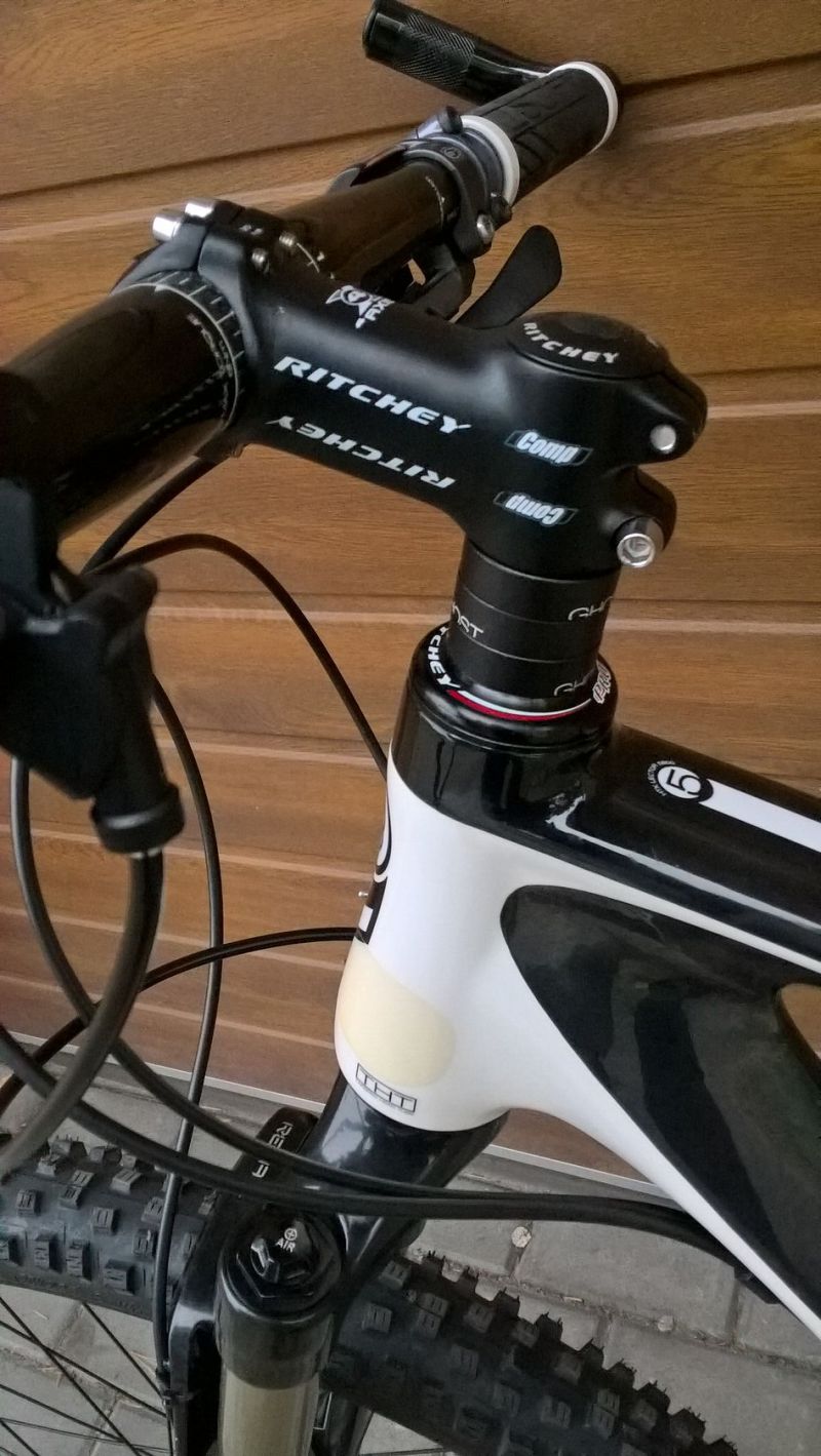 KARBONOVÝ GHOST HTX LECTOR rám M od 165 cm