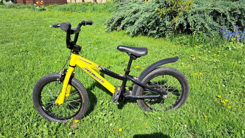 Specialized Hotrock 16"