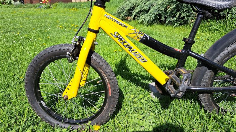 Specialized Hotrock 16"