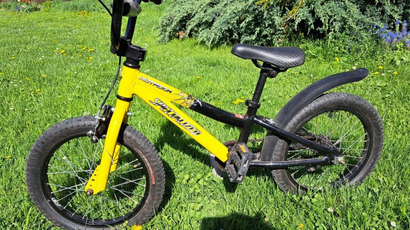 Specialized Hotrock 16"