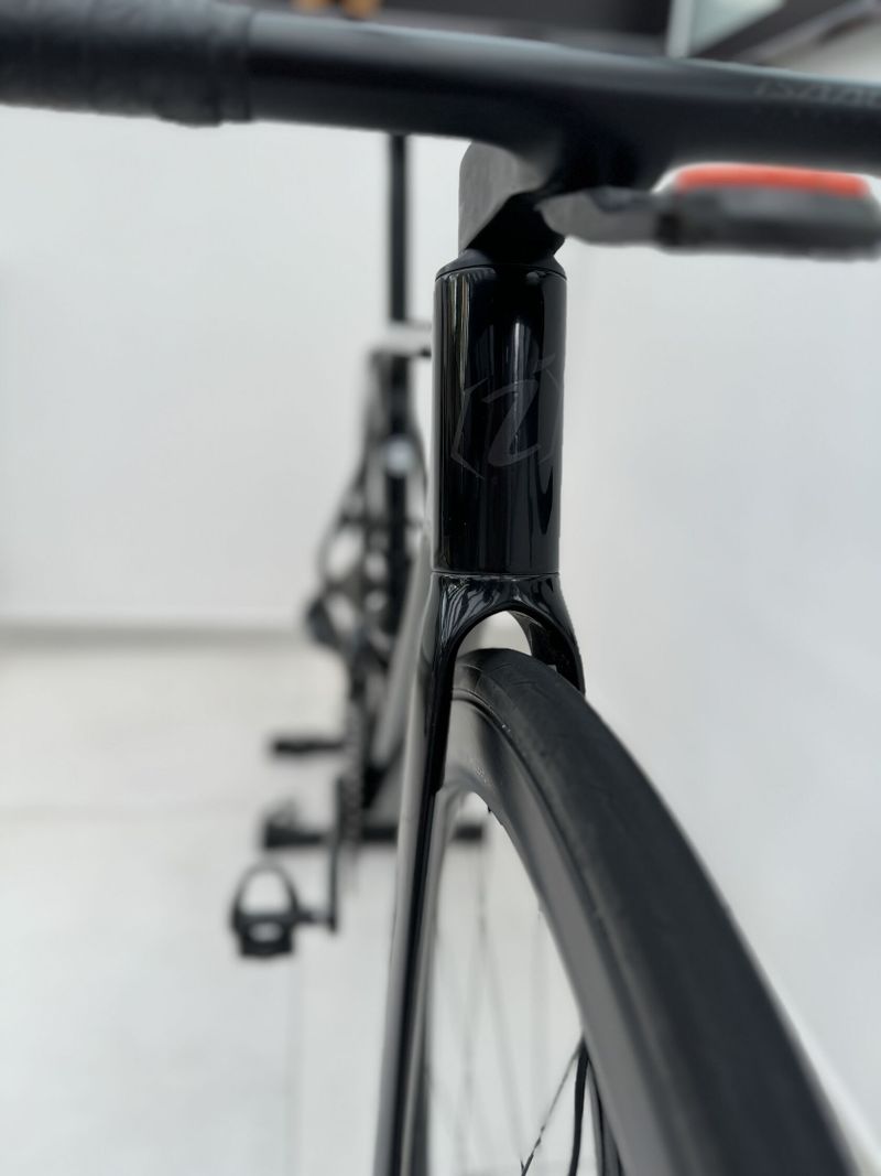 Isaac Element Crystal Black Disc 2022, Sram Force Axs, Špičkový závodný bicykel