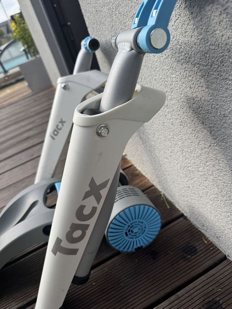Cyklotrenažér Flow Smart T2240