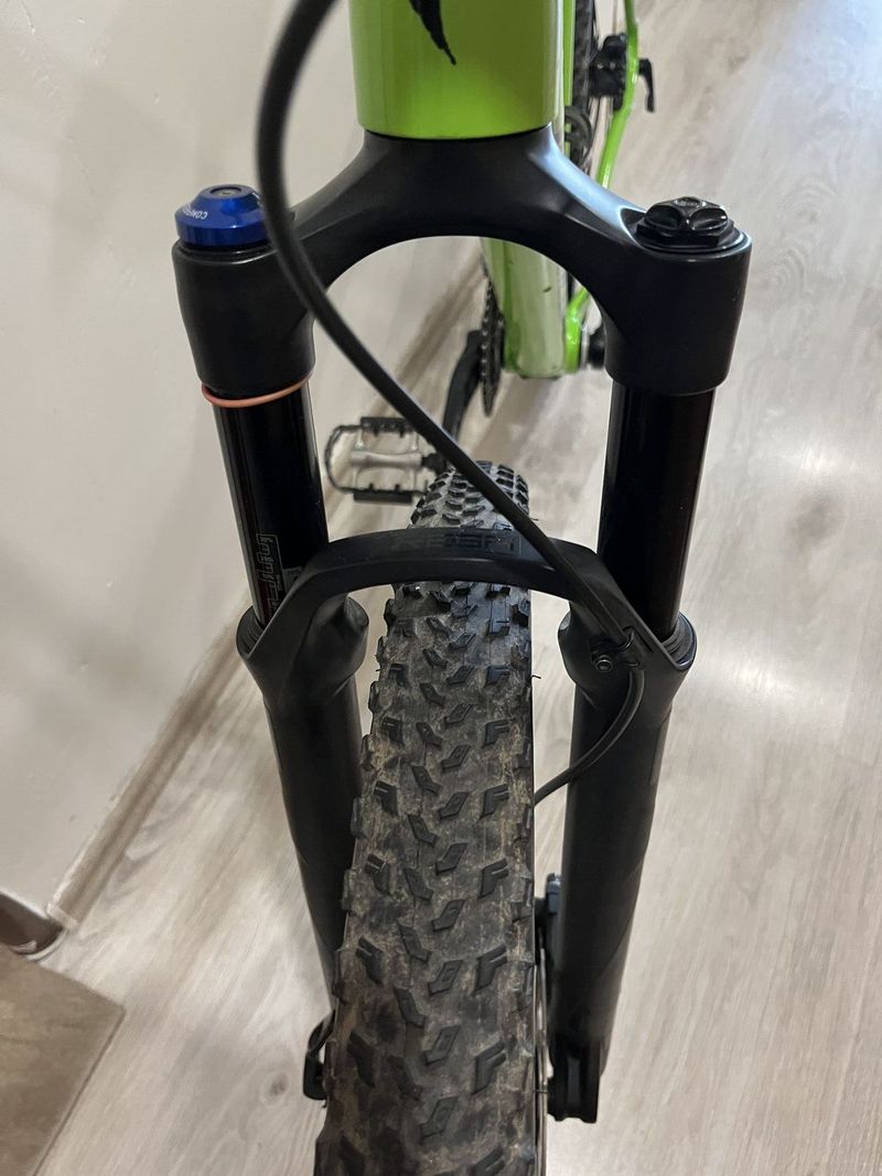 SPECIALIZED EPIC 29" - SLX, Shimano, výborný stav