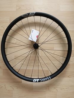 Zadní výplet DT Swiss EXC 1501 carbon 27,5“ Boost 