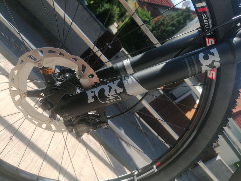 NOVY(0km)29" SCAPIN-GEKO CARBON XT