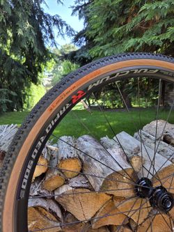Zapletená kola FULCRUM Rapid Red 900 DB AFS + pláště !