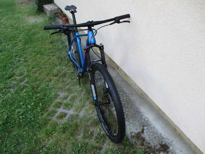 Nové 29" kolo ROZZO BOOST Grace 19", vzduch. vidlice Suntour XCR air, Shimano Deore1x12, pevné osy