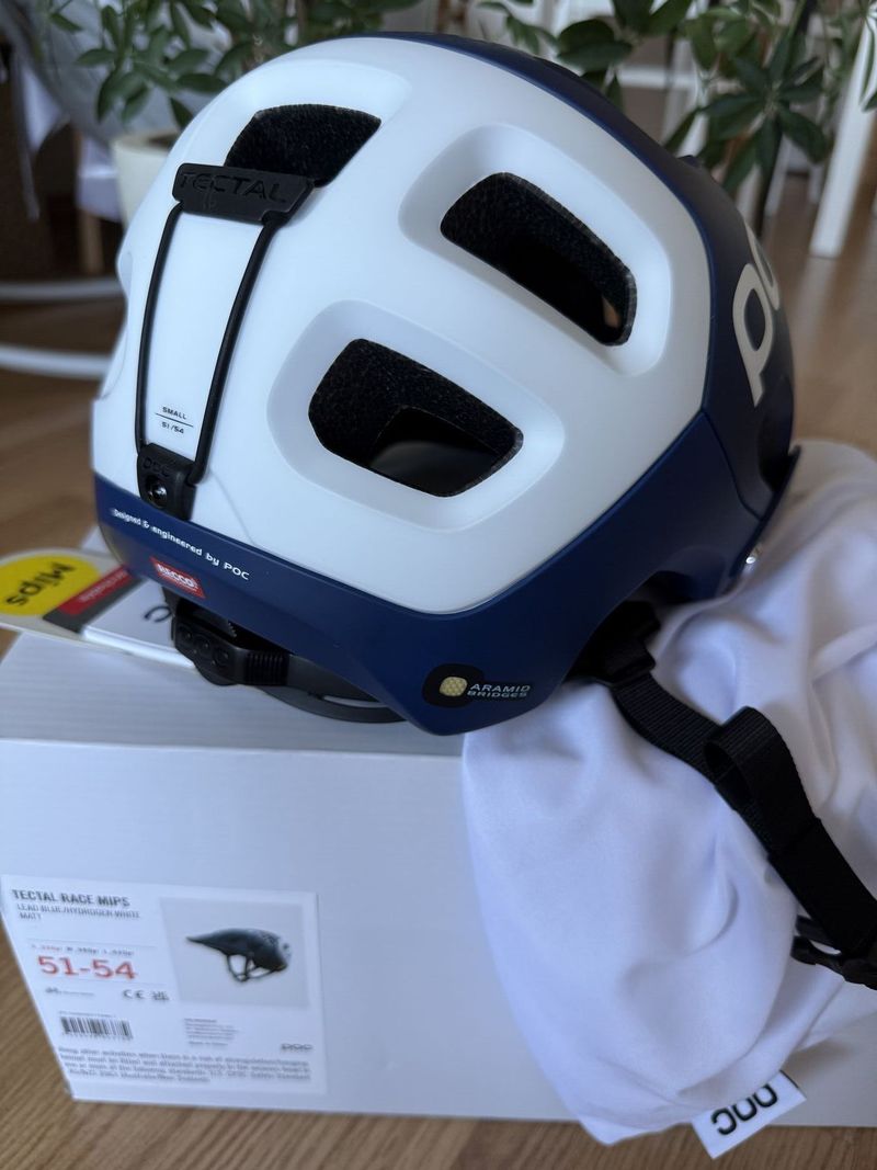 POC Tectal Race MIPS (nová, vel. S/M)