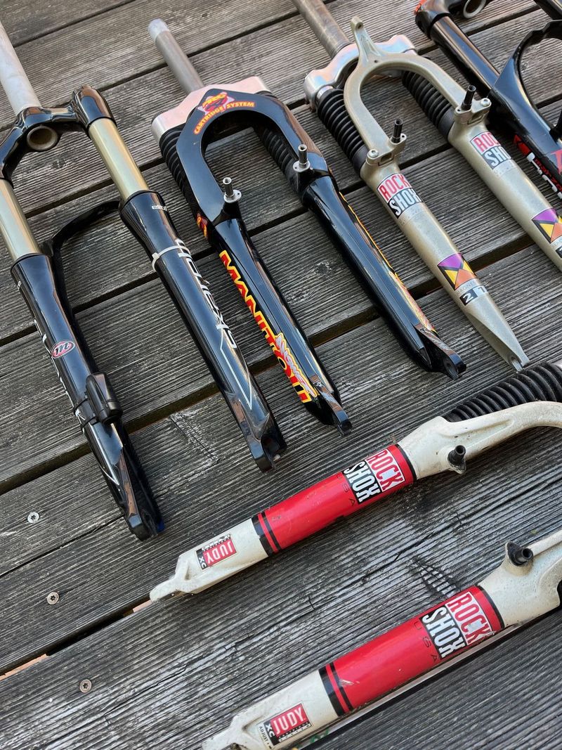 Retro MTB vidlice Rock Shox, Marzocchi, Manitou