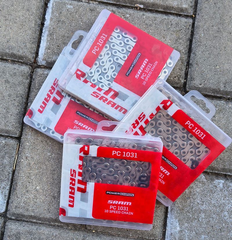 4x řetez Sram PC1031 nový