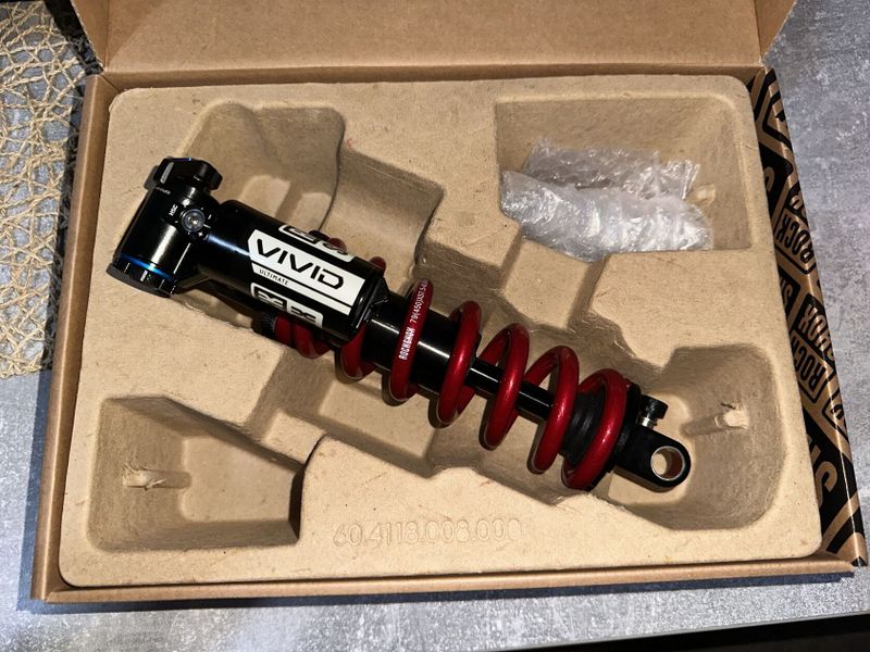 Prodám zadní tlumič RockShox vivid coil ultimate RC2T - rozměr 230X65