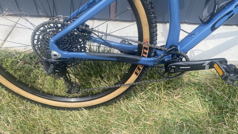 Horské kolo CTM Zephyr Pro
