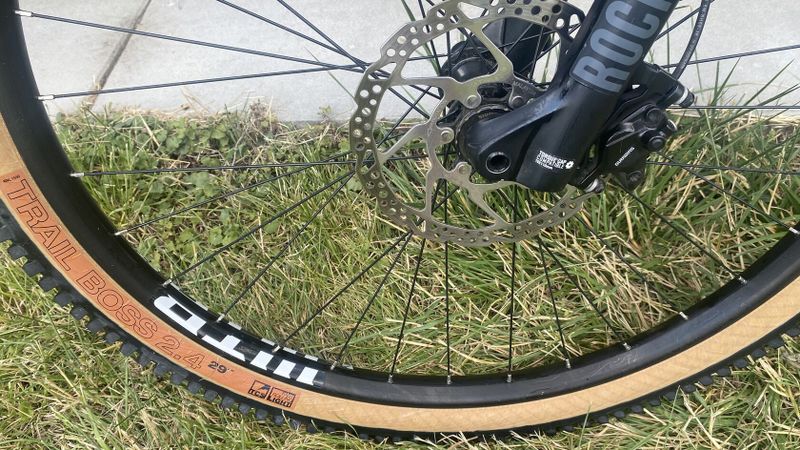 Horské kolo CTM Zephyr Pro