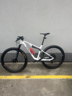 Prodám CANYON LUX CF SLX Limited