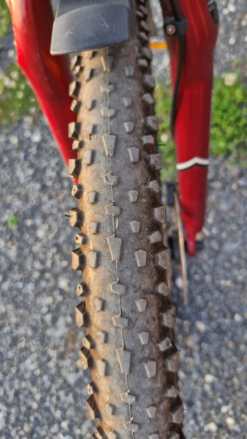 Pánské / dámské kolo Schwinn Mesa vel.M, 26", 3x8.