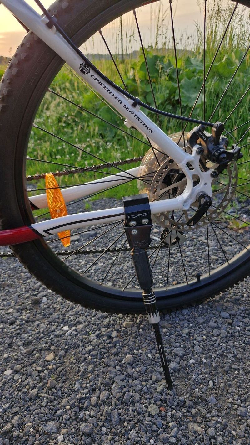 Pánské / dámské kolo Schwinn Mesa vel.M, 26", 3x8.