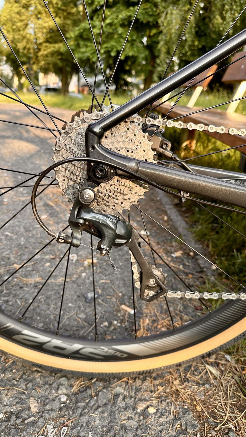 Gravel Giant Revolt 1 (2020, vel.S)