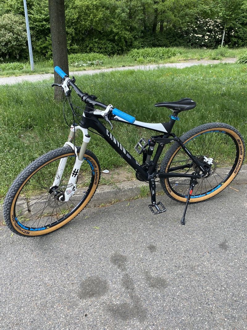 CELOODPRUŽENÉ HORSKÉ KOLO CANYON NERVE XC 27,5 RÁM M/L