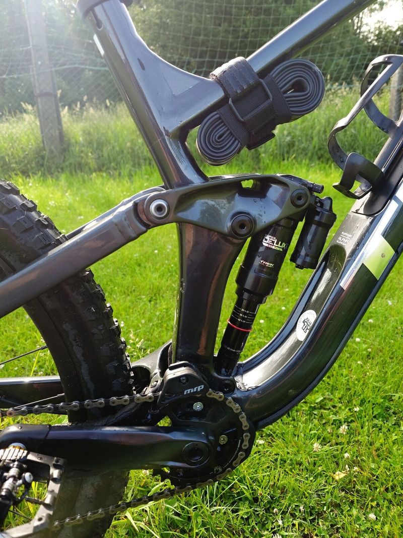Trek Slash 8 2022