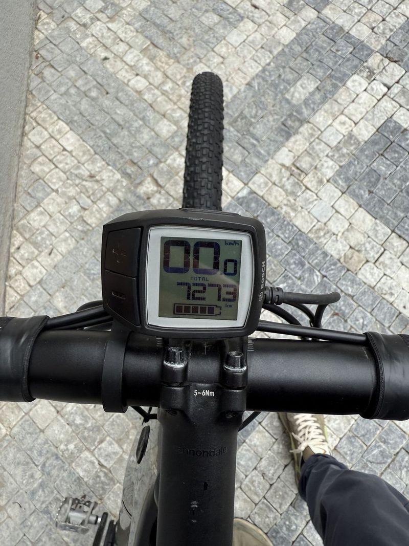 Gravel Cannodale Topstone carbon Bosch 