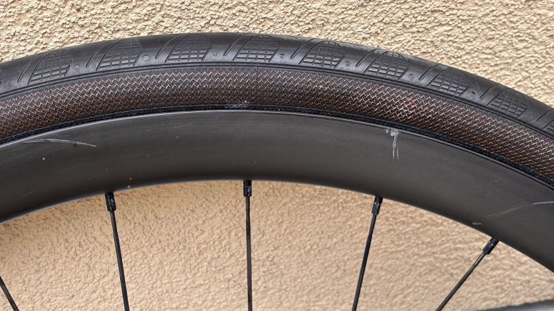 Prodám karbová kola Light Bicycle AR36