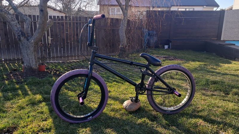 Prodám BMX CULT 