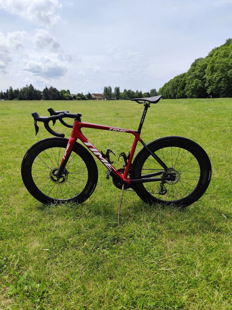 TIME Alpe d'huez - Ultegra Di2 12s, ERE Genus 65mm karbon, vel.52