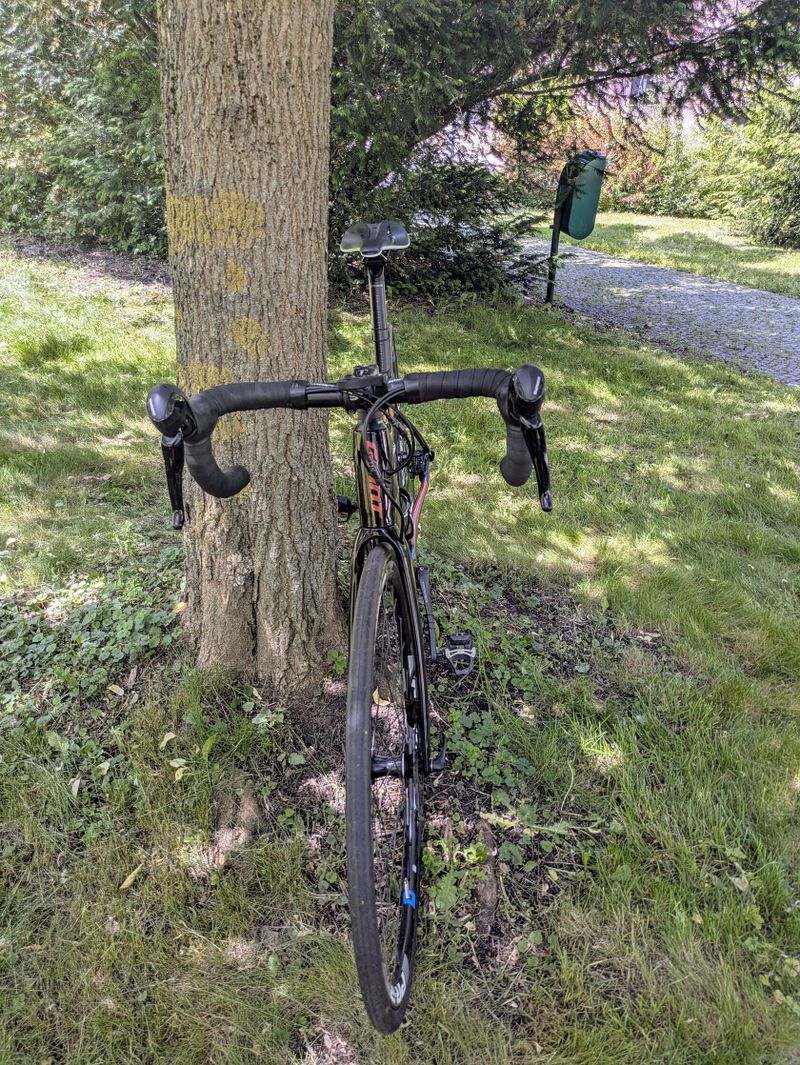 Giant Defy Advanced - nový rám Defy Advanced 0 s doživotní zárukou!