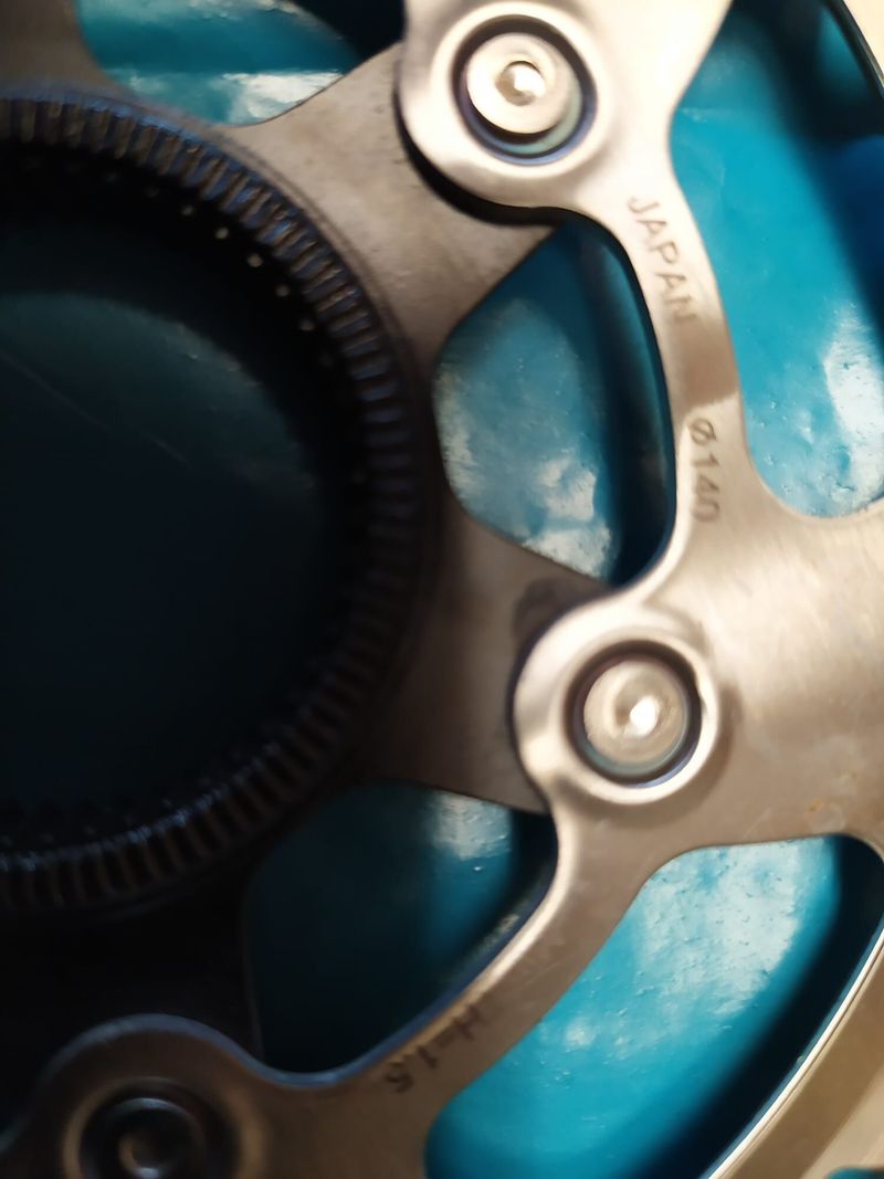 Shimano SM-RT70 brzdový kotouč, 140 mm, Center Lock s vnitřní maticí, Ice Tech