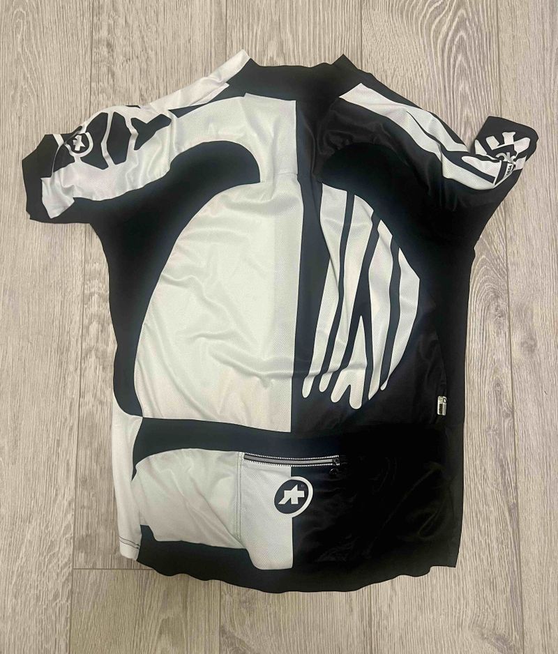 Letni dres ASSOS