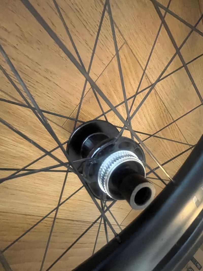 Set zapletených kol GIANT SLR 1 42 DB HOOKLESS, centerlock, Shimano