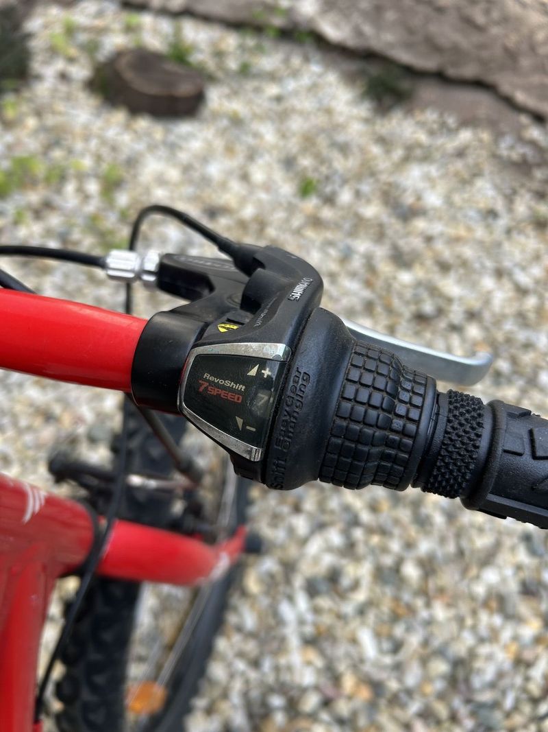 Dětské kolo FELT Q-Series 20R – 7 rychlostí, dobrý stav