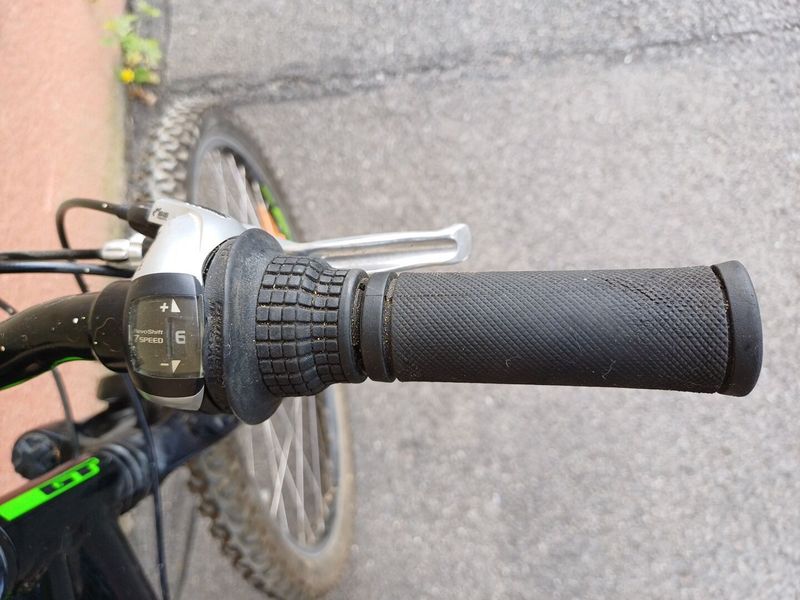 Dětské jízdní kolo 24" GT Aggressor