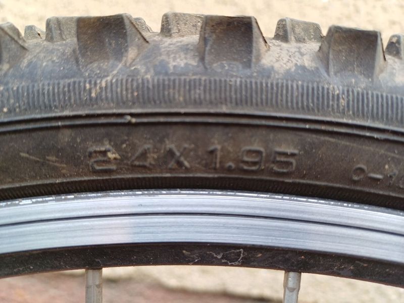 Dětské jízdní kolo 24" GT Aggressor