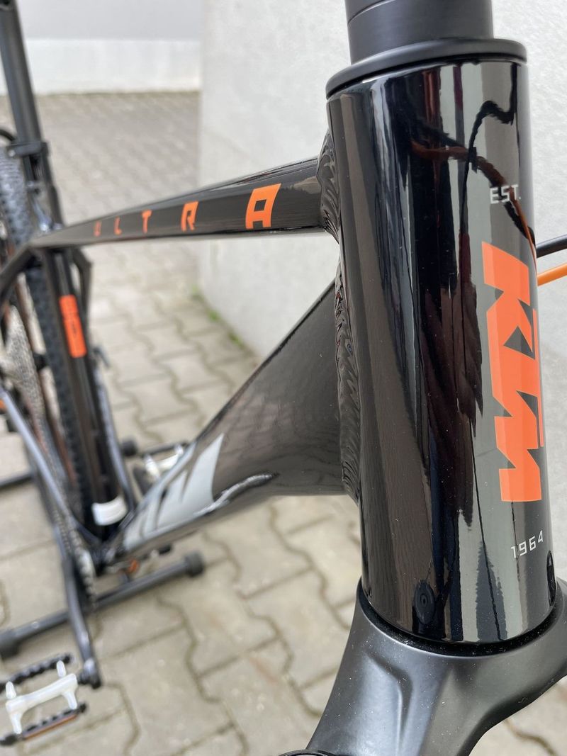 Nové kolo KTM ULTRA 1964 COMP 29" - Shimano XT velikost XL