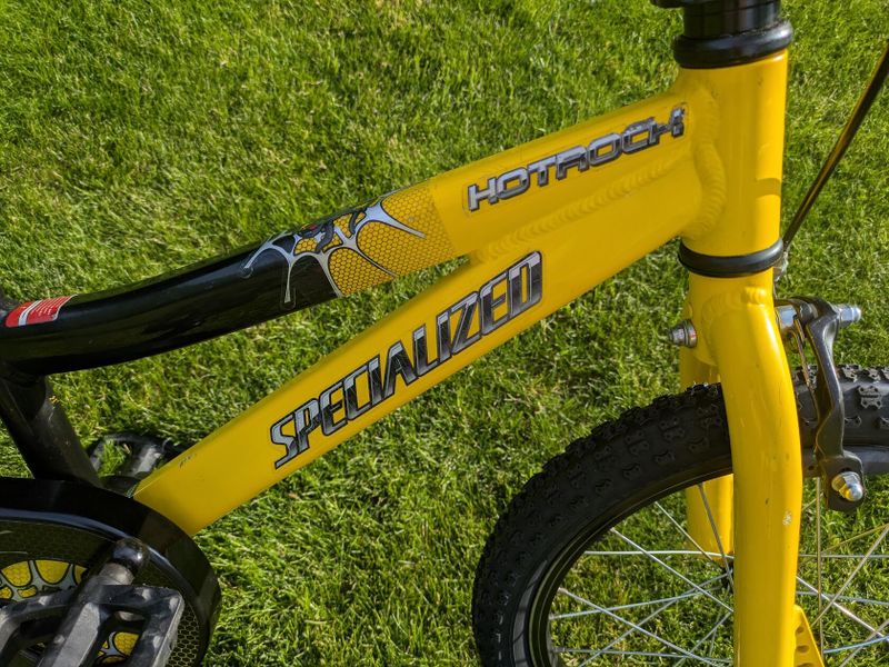 Specialized Hotrock 16 - ideální první kolo