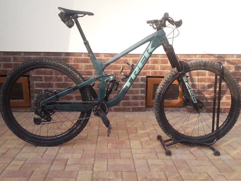Trek Slash 9.8 GX AXS