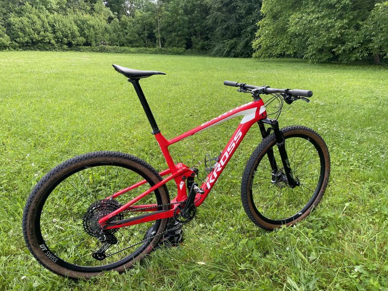 Kross Earth Team, vel. 20"(XL), 10.6kg, XTR, karbon kola DT Swiss 1200